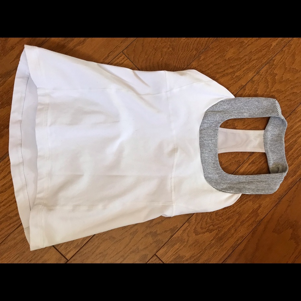 White lululemon tank